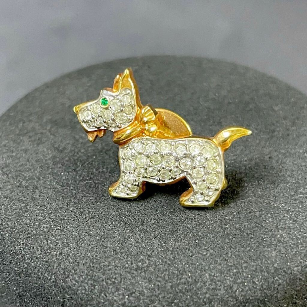 ① SWAROVSKI dog motif pin brooch Gold color crystal Swarovski dog Stone jewelry accessory 