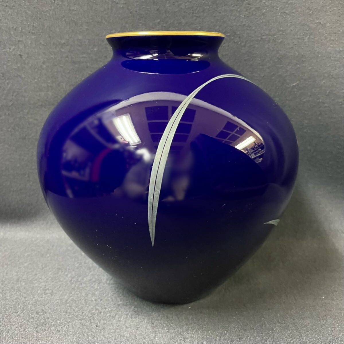 Yahoo!オークション - 香蘭社 蘭の香 「瑠璃色蘭紋様 花瓶」 箱 Yahoo!オークション - 香蘭社 蘭の香 「瑠璃色蘭紋様 花瓶」 箱