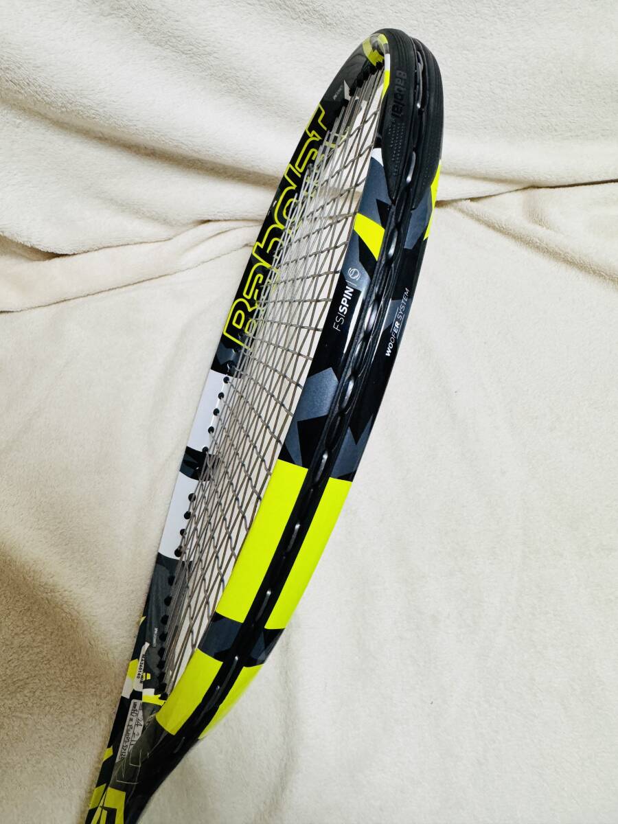 【美品】 PURE AERO 2022 G2 新品同様 バボラ ピュアアエロ BabolaT Pure Aero 2022(2023