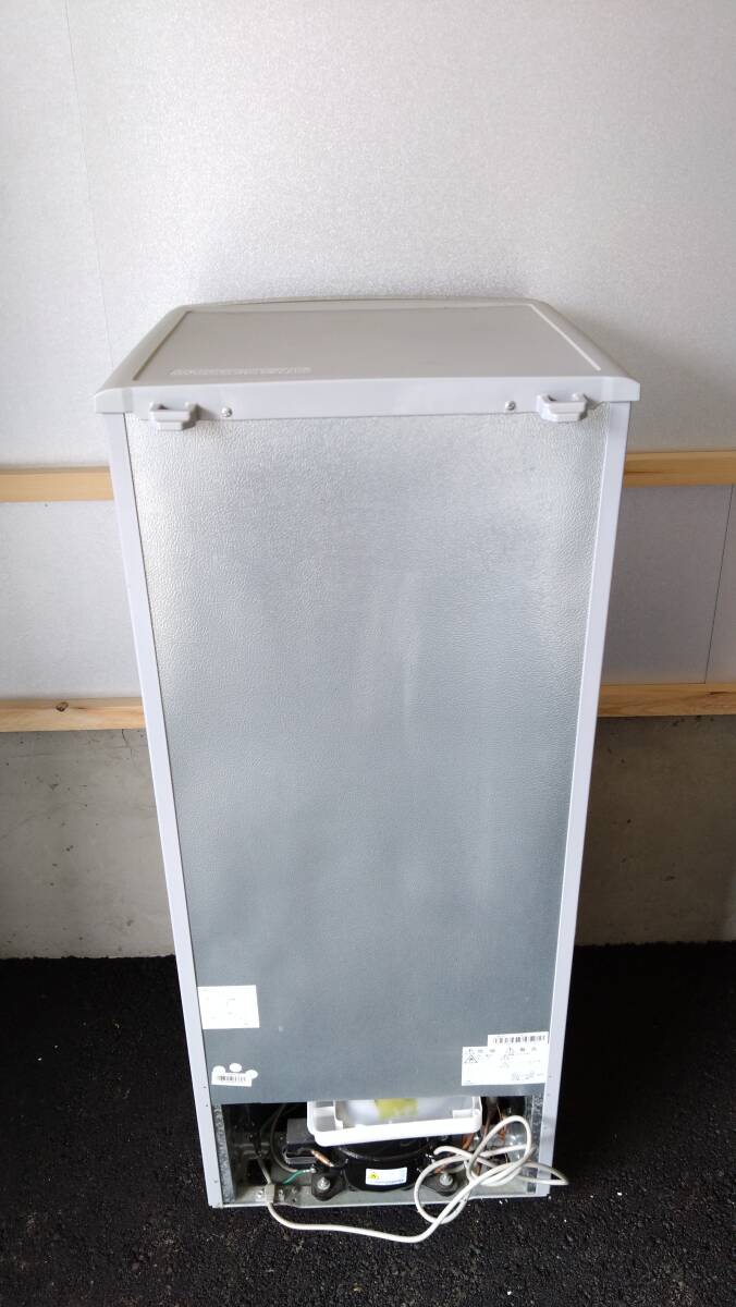 中古 SHARP シャープ ノンフロン冷凍冷蔵庫 2013年製 SJ-H12W-S 2ドア 冷蔵庫 単身 一人暮らしに 愛知県豊田市 近隣格安配送の画像3