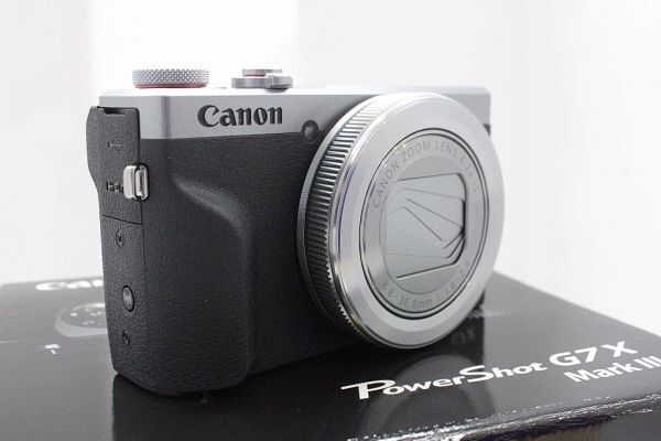 ★ 美品 ★ キャノン パワーショット Canon PowerShot G7X Mark Ⅲ マーク3（ 元箱・説明書つき ）の画像3