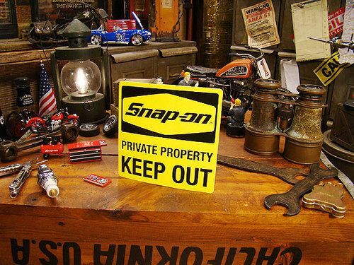 スナップオン　ステッカー　（KEEP OUT） アメリカ雑貨 アメリカン雑貨 車 シール ブランド_画像3