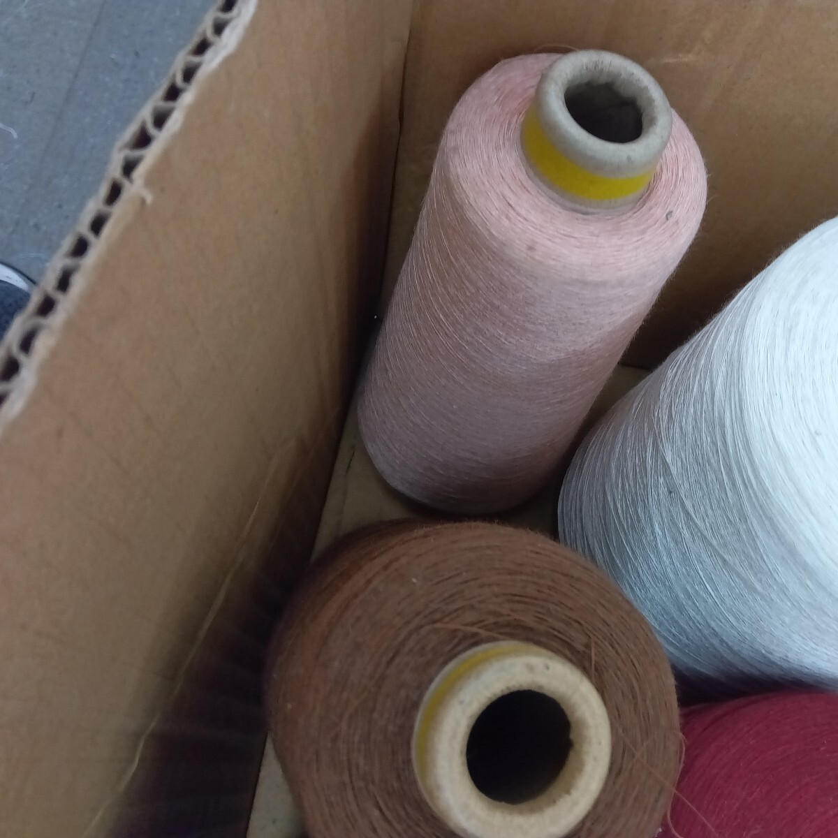 100%ピュアリネン 麻 リネン 毛糸 手織り 手編み 刺し子 さをり織り シュシュ ピアス タッセル 引き揃え糸 ハンドメイド素材 の画像3