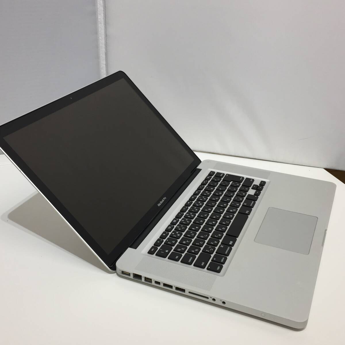 〇Apple Macbook Pro A1286 256GB ノートPC アップル マックブック プロ ジャンク　【24/0411/0_画像2