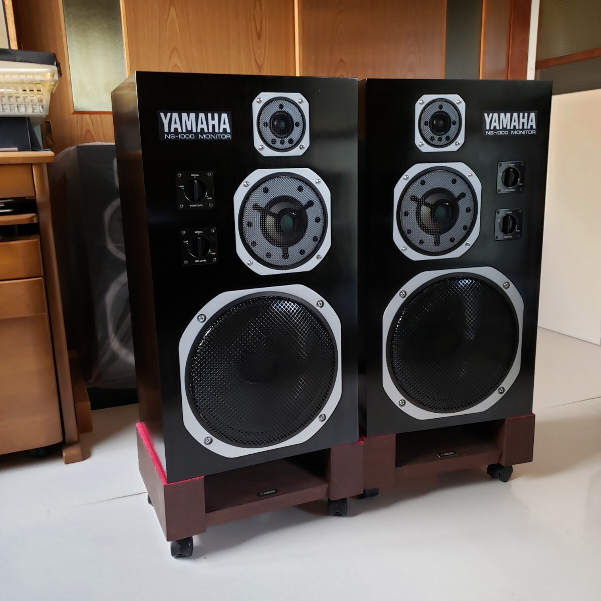 美品　YAMAHA NS-1000Mスピーカー　_画像1