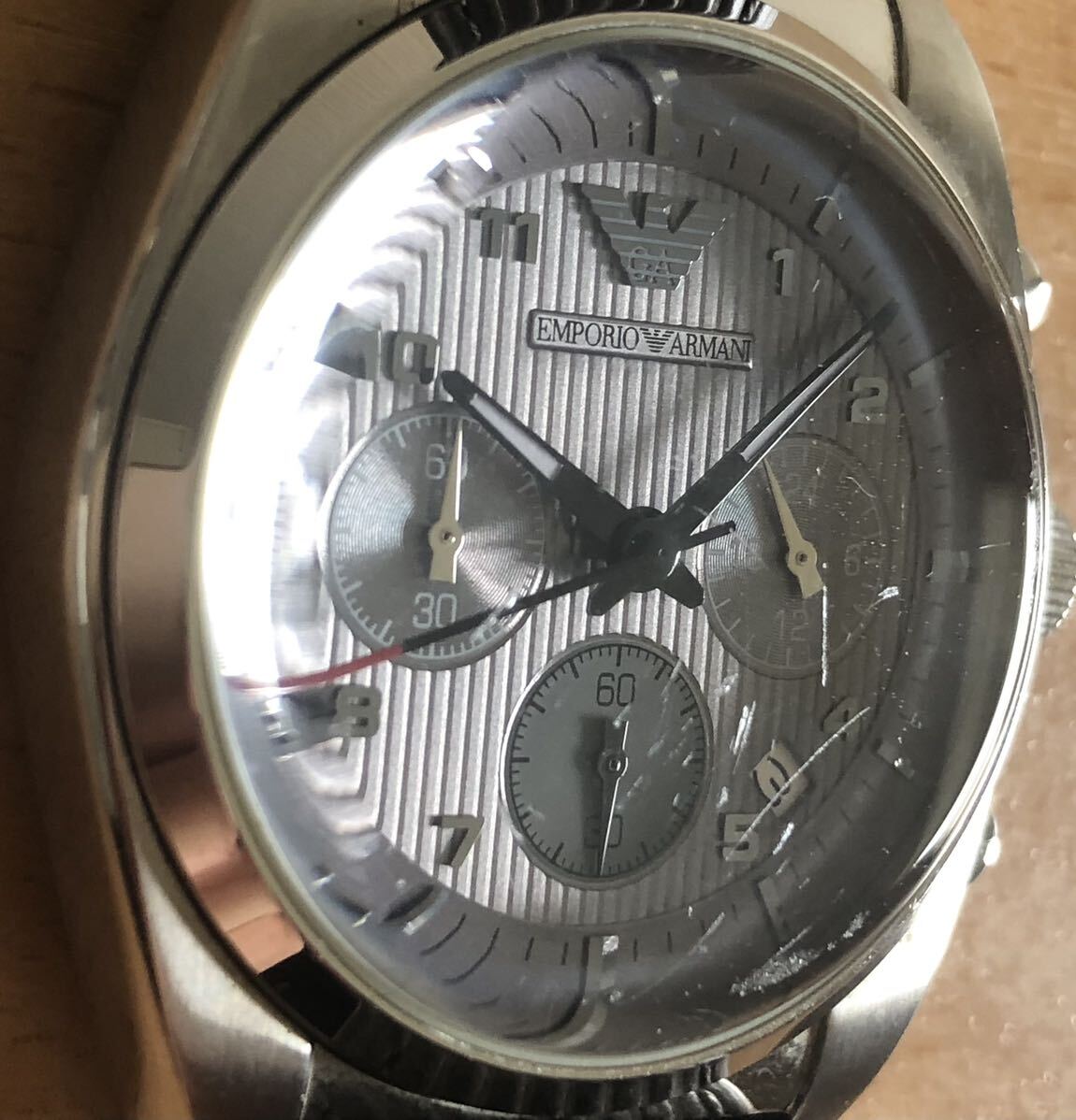 291-0362 EMPORIO ARMANI エンポリオアルマーニ メンズ腕時計　革ベルト　クオーツ　クロノグラフ　AR-0370 電池切れ　動作未確認_画像3