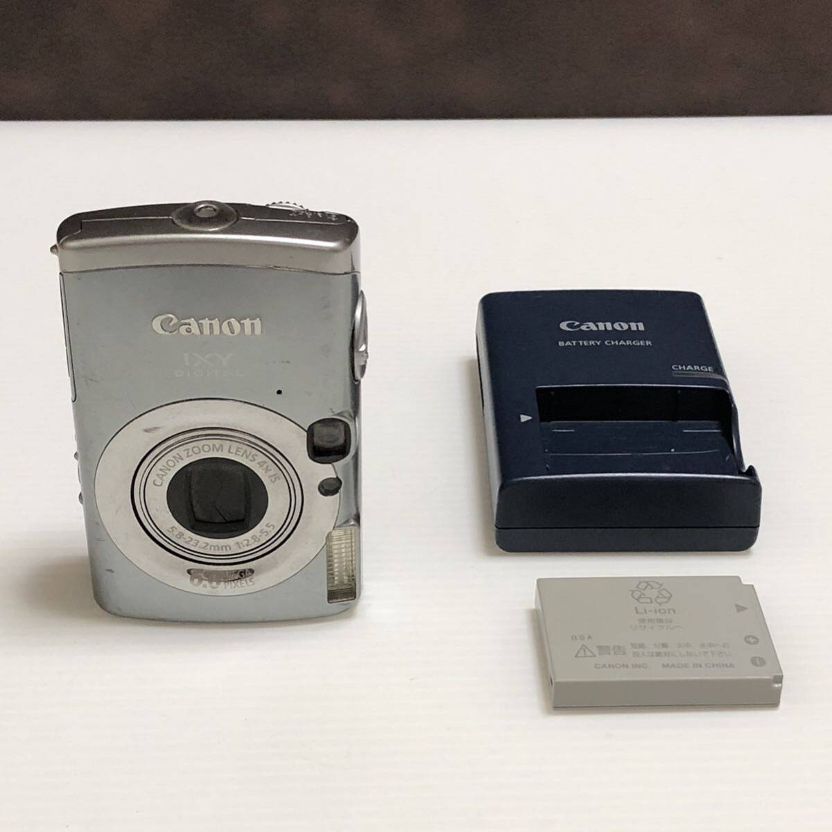 m221-0480-12 【ジャンク】 Canon キヤノン IXY DIGITAL 800IS デジタルカメラ シルバー_画像1