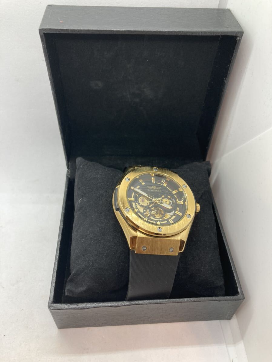 294-0404 T-WINNER 腕時計 ラバーベルトブラック 自動巻き 稼働品_画像1