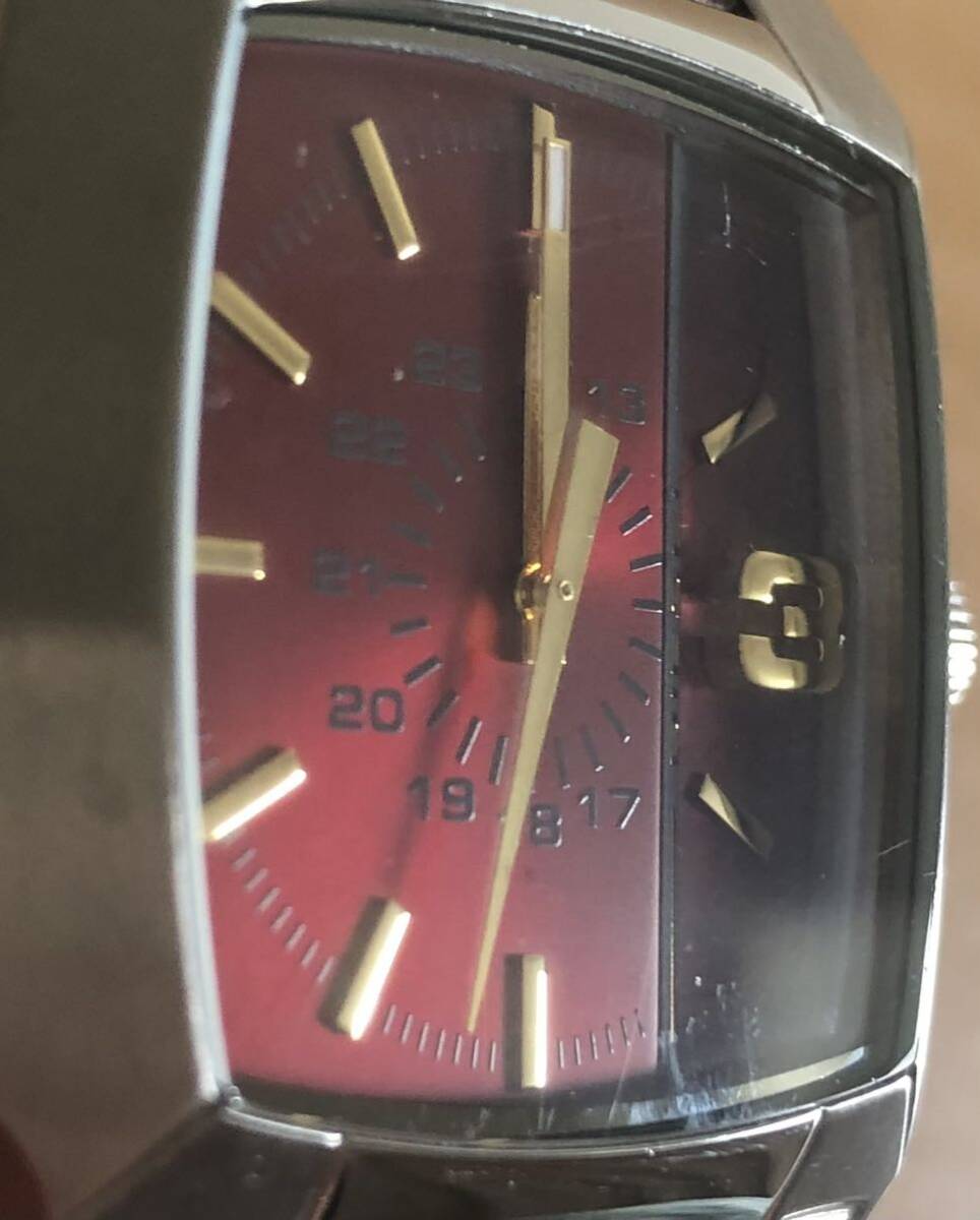 285-0067 DIESEL ディーゼル メンズ腕時計 革ベルト クオーツ DZ-1667 電池切れ 動作未確認の画像2