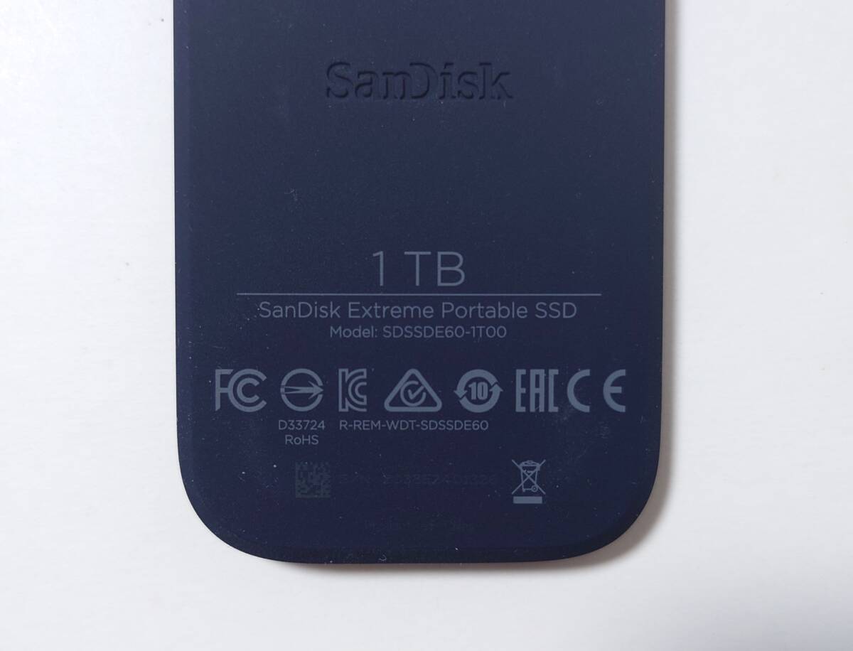 (4110) SanDisk｜ポータブルSSD 1TB USB3.1 Gen2 Extreme Portable 中古 箱・説明書なしの画像3