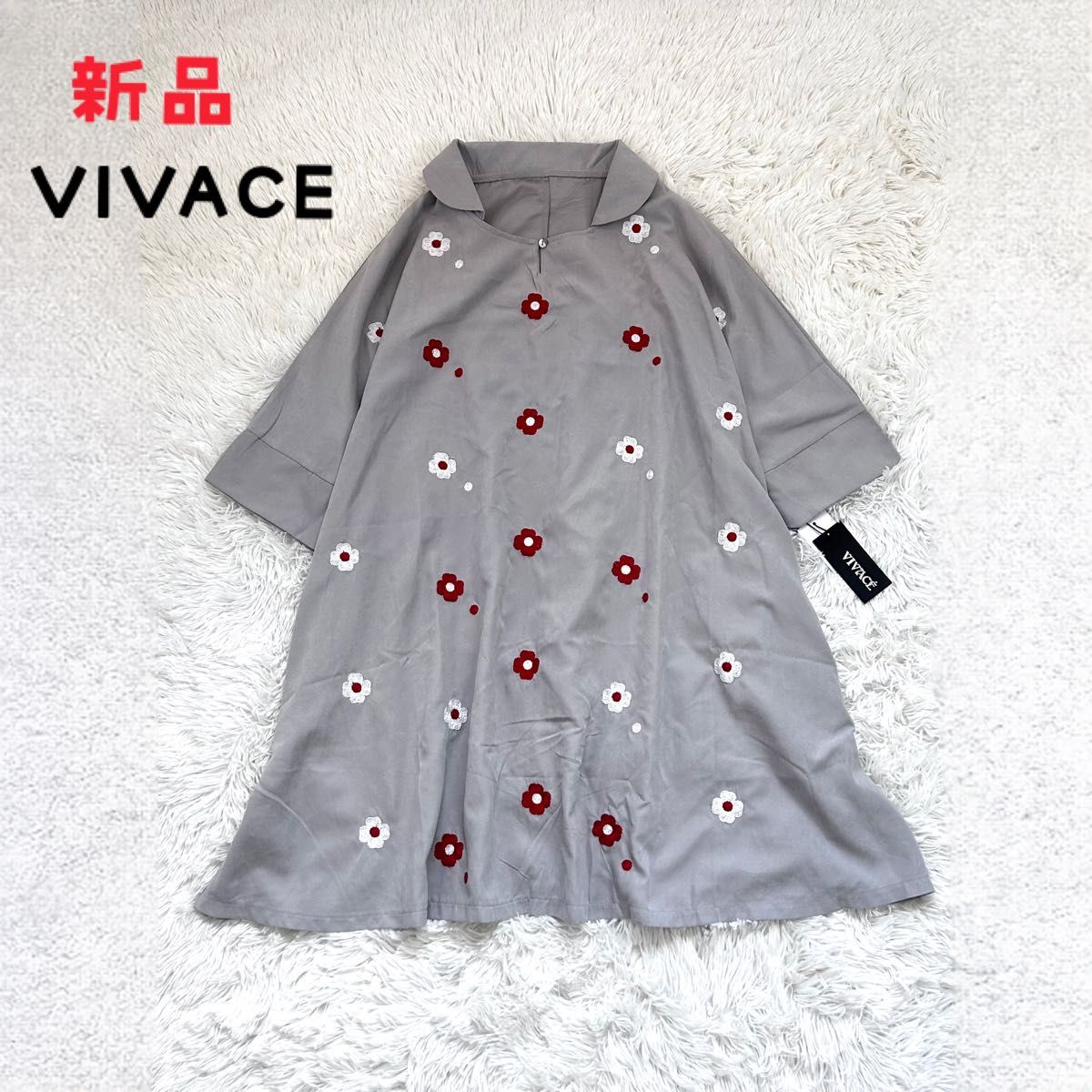 ★新品★VIVACE  刺繍チュニック　グレー　大人かわいい　ミセス