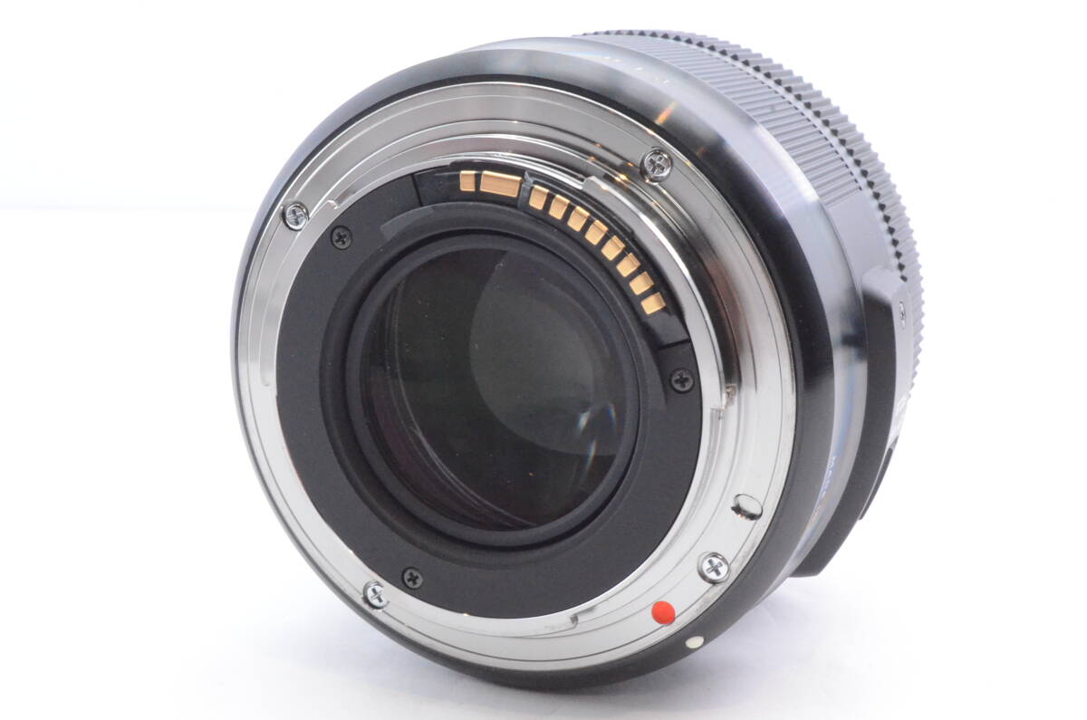 ☆ほぼ新品級美品☆SIGMA シグマ　30mm F1.4 DC HSM Art 013 キヤノン用　元箱、取説、フードケース付き_画像3