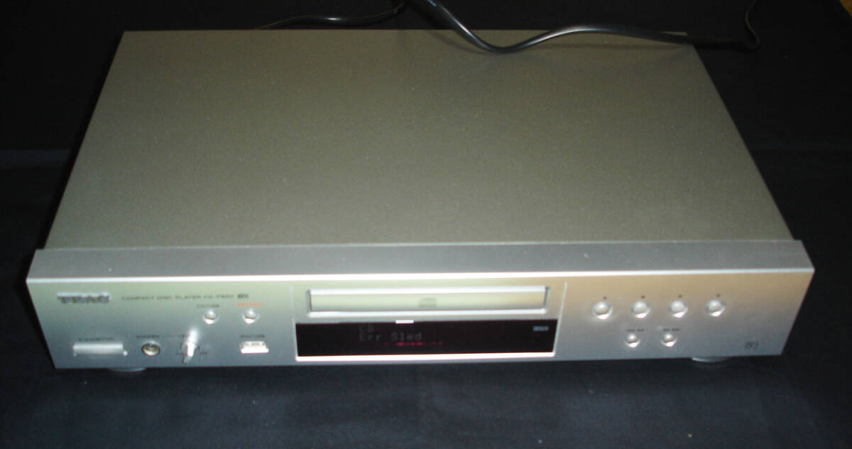 ティアック「ＣＤプレーヤー」TEAC CD-P650 シルバー USB MP3（リモコン付き）動作不具合品 修理調整が出来る方へ 現状渡し品の画像3