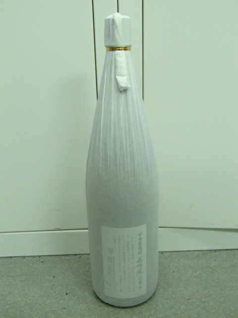 ＃60216【未開栓】プレミア焼酎 森伊蔵 1800ml 25％ 本格焼酎 芋焼酎 薩摩 鹿児島_画像5