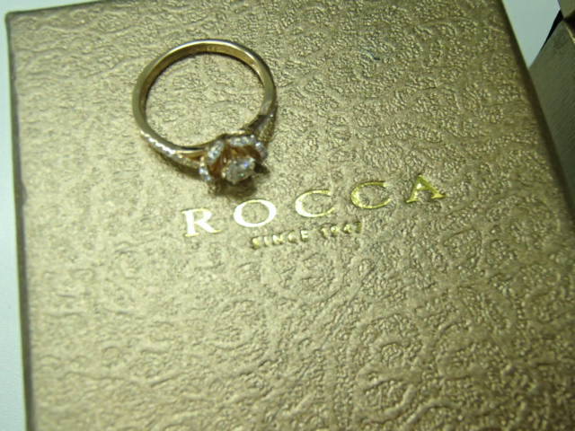 #60223【ジュエリー】K18 リング 刻印〔750 D0.21ct D0.17ct〕 2.3ｇ ROCCA フラワーデザイン ダイヤモンドリング ロッカ ブランドの画像2