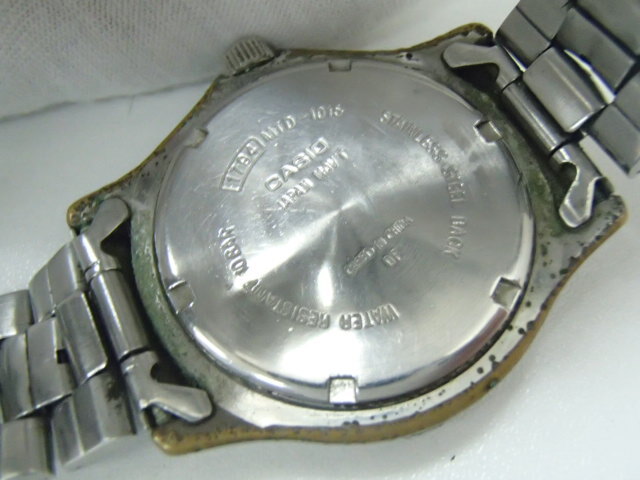 #60409【現状品】CASIO カシオ クロノグラフ メンズ腕時計 1794 MTD-1015 ブラック文字盤 不動品の画像5