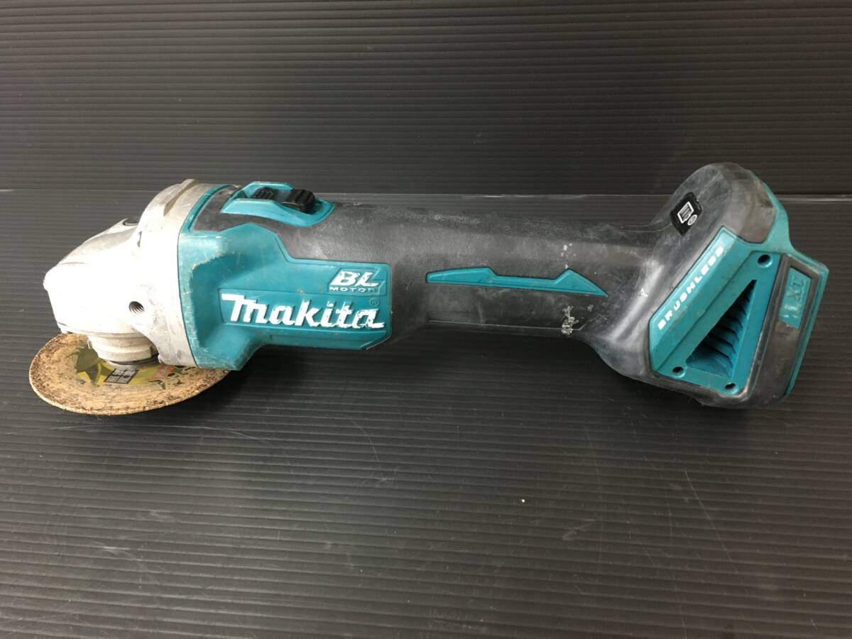 【中古品】★makita(マキタ) 100㎜18v充電式ディスクグラインダ (本体のみ) GA404DN (GA404DZN) T4302 ITBDX1DEO38Iの画像1