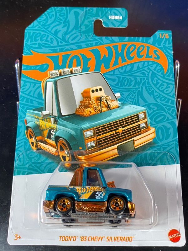 ホットウィール HOTWHEELS 56 Blue & Gold TOON'D 83 CHEVY SILVERADO シェビー シルバラードの画像1