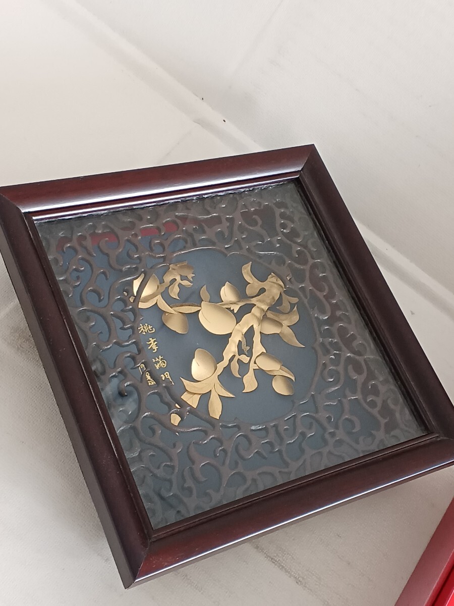 立体金箔画 台湾 蔵金閣 3D GOLD FOIL PICTURE 額縁 桃李満門 中古 長期保管 約20cm×約20cm×約4.5cm _画像5