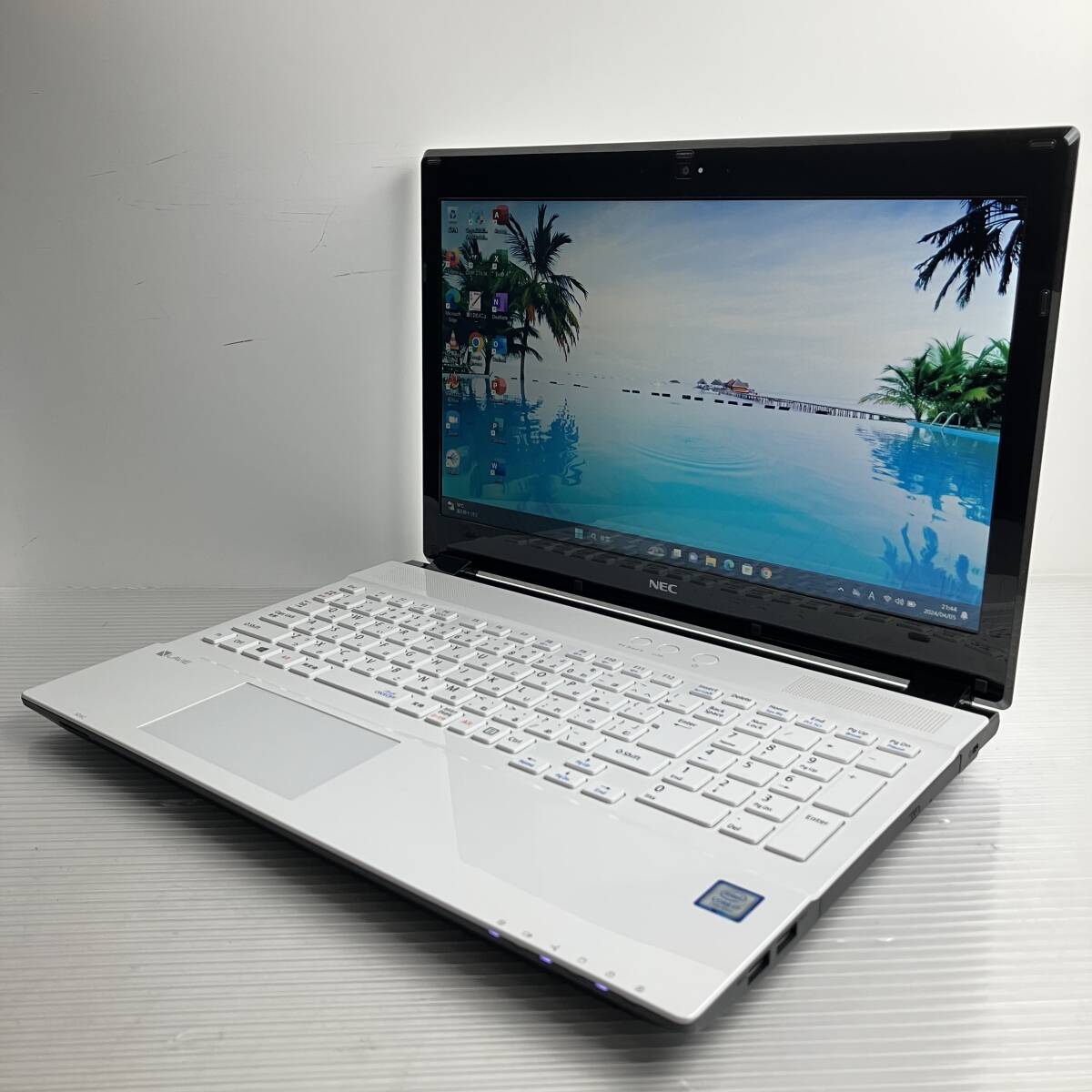 【(美品*ハイエンドi7)】メモリ16GB,爆速新品SSD*Core i7-7500U*Windows11/Office2021/Bluetooth/バッテリー交換済/人気NECノートパソコン_画像3