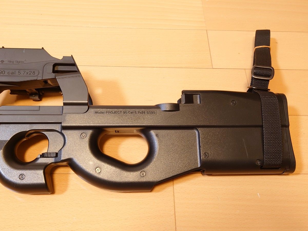 東京マルイ　P90