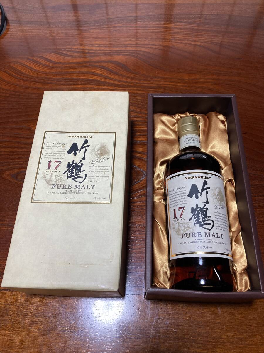 NIKKA ニッカ ウイスキー 竹鶴 17年 ピュアモルト 700ml 43％ 箱付き 未開栓_画像1