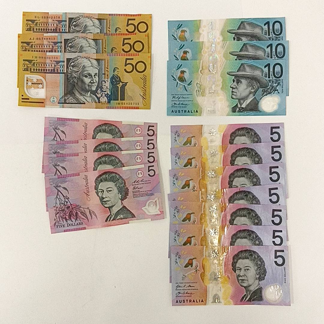 0693 オーストラリア ドル札 計235＄ 50ドル札 ×3枚 10ドル札 ×3枚 5 