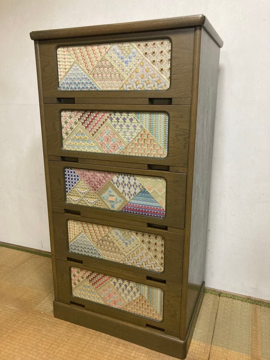 昭和レトロ 引き出し刺繍デザイン5段チェスト 整理たんす お 昭和レトロ 引き出し刺繍デザイン5段チェスト 整理たんす お