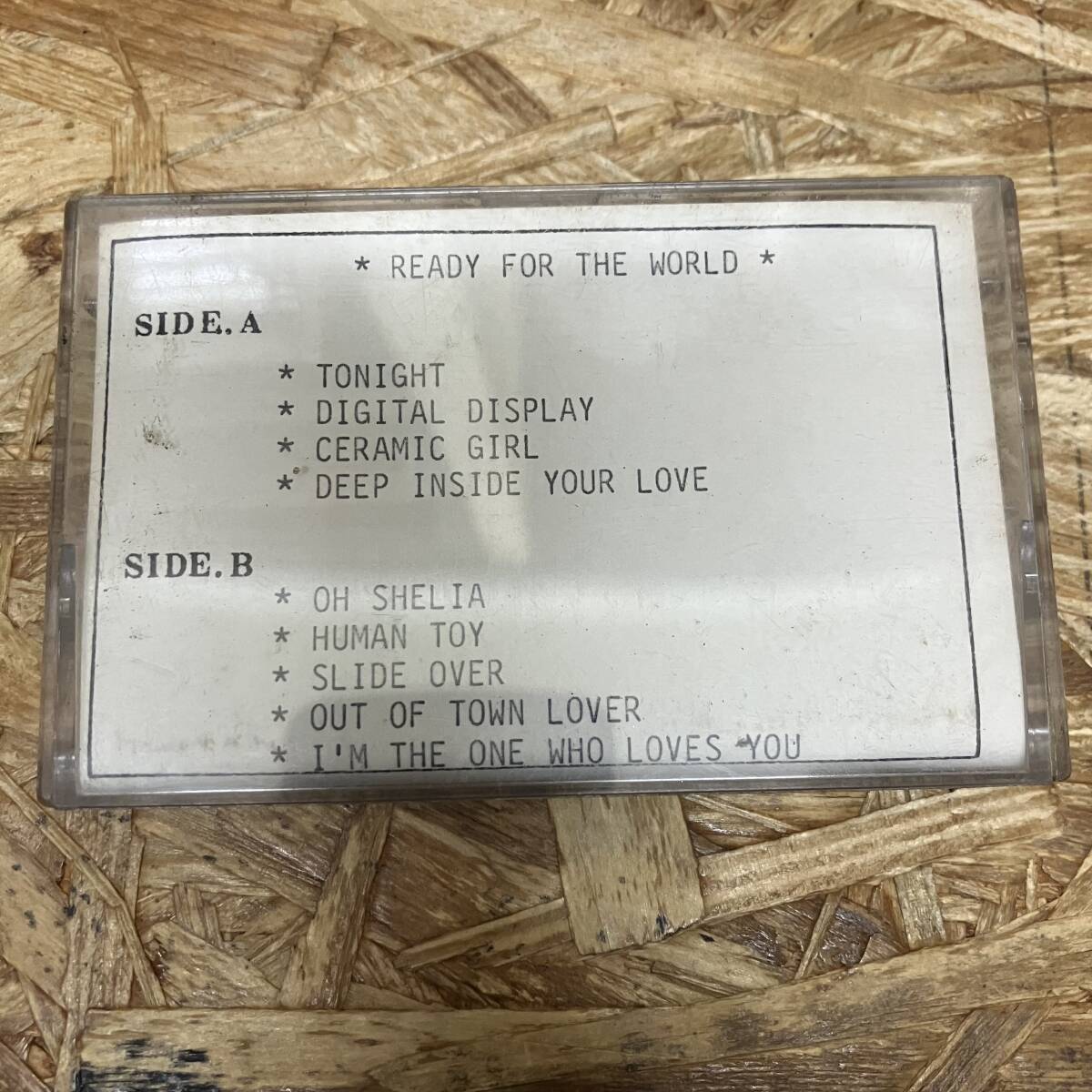 シHIPHOP,R&B READY FOR THE WORLD アルバム,MEGA RARE TAPE 中古品_画像1