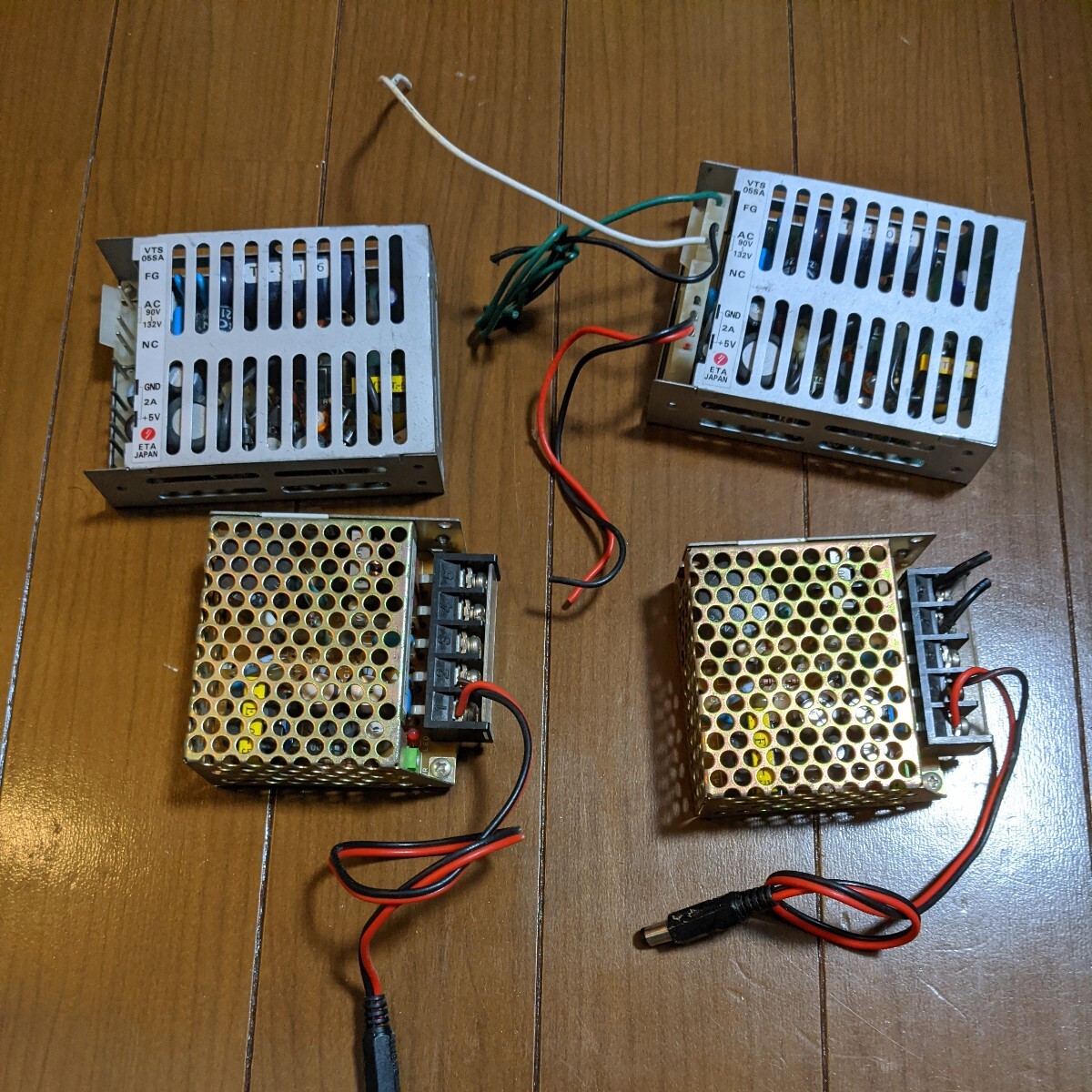 5V 2A switching regulator 4 pcs together 