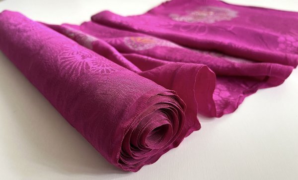 KIRUKIRU antique cloth . silk length 11m width 37. magenta ground Tang lion .. phoenix flower medicine sphere peace pattern retro Taisho romance kimono raw materials remake Japanese clothes 