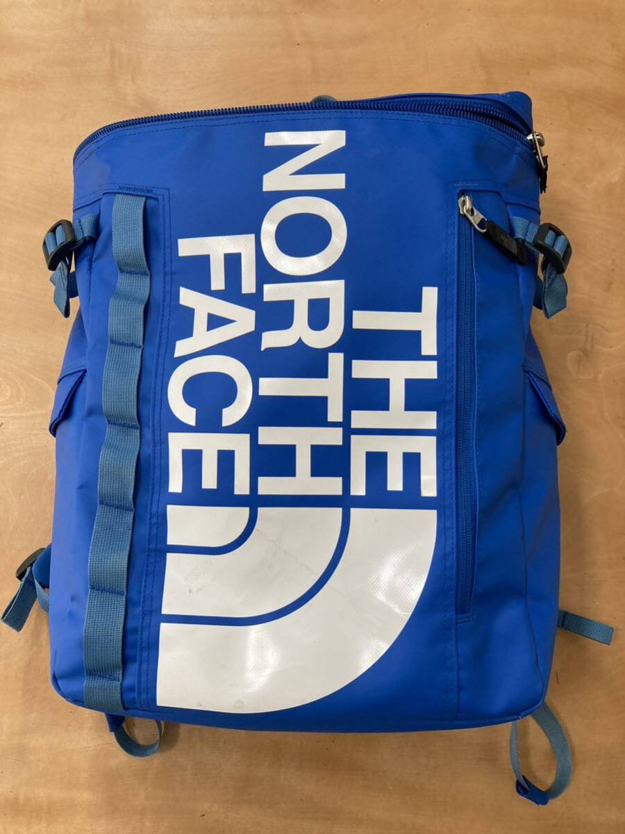ノースフェイス THE NORTHFACE  リュック ボックス型 デイバッグ バック かばん 新入生 中学 高校 ３０L ブルーの画像1