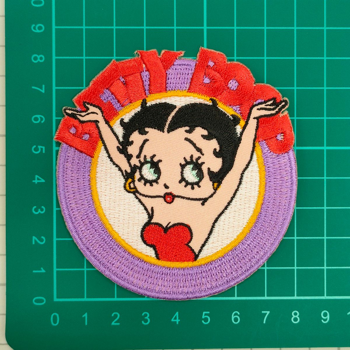 A-102【 アイロンワッペン 】 刺繍ワッペン アップリケ リメイク ベティちゃん ベティ Betty Boop ベティーブープ