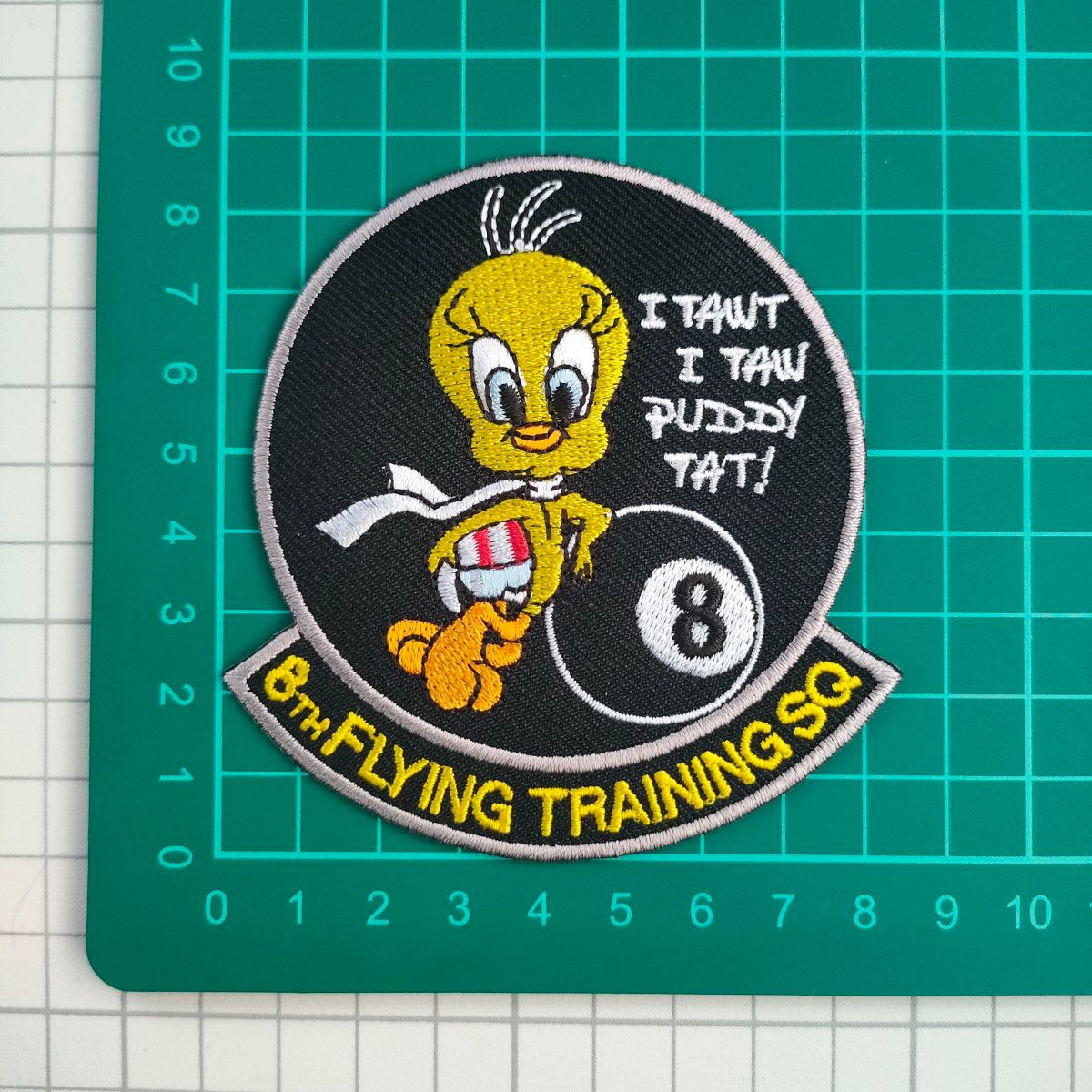 A-33【 アイロンワッペン 】 刺繍ワッペン アップリケ リメイク トゥイーティー tweety アイロンワッペン wappen