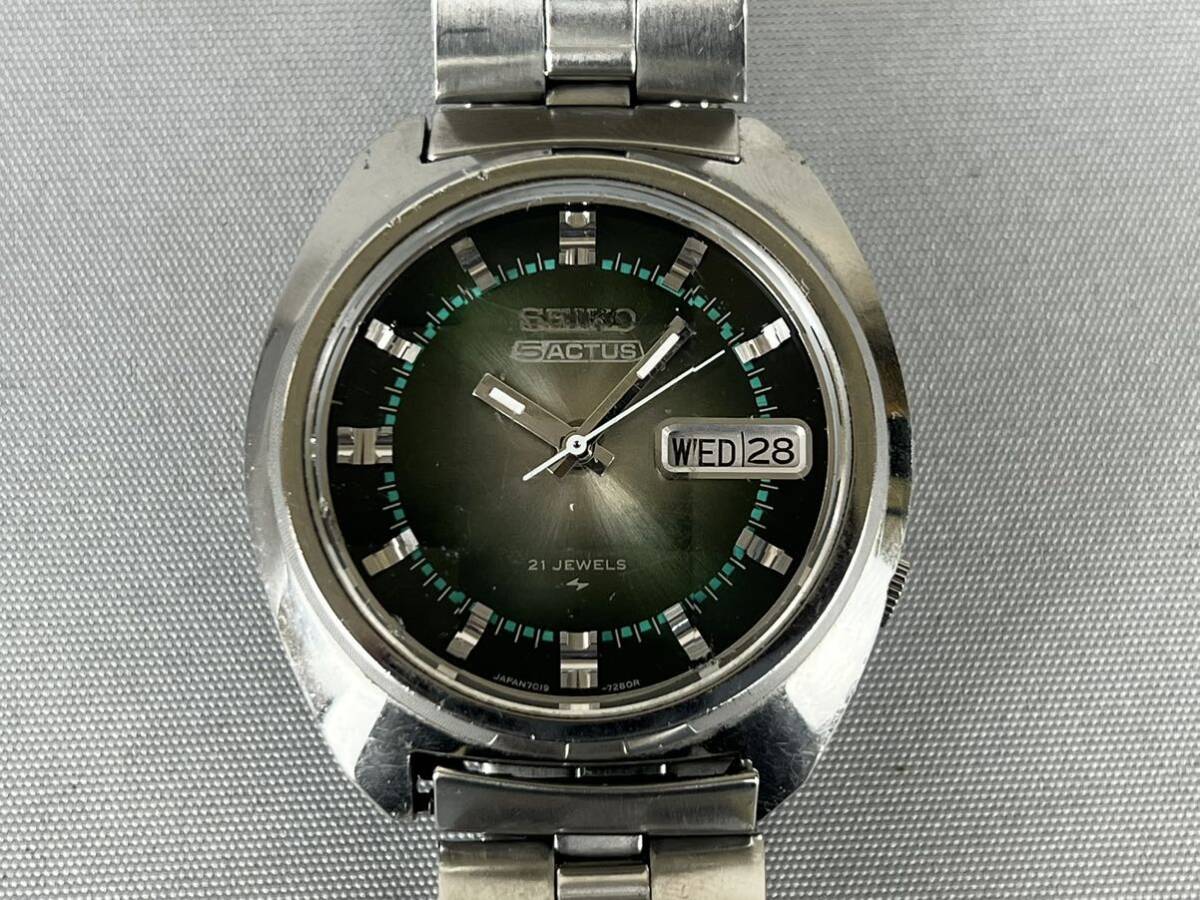 D20KE6 稼働品 SEIKO セイコー 5 ACTUS ファイブ アクタス 21石 自動巻き デイデイト 7019-7350 腕時計_画像1