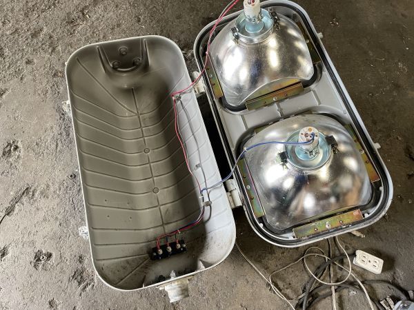Yahoo!オークション - 【14】歩行者用 信号機 本物 小糸製作所 Yahoo!オークション - 【14】歩行者用 信号機 本物 小糸製作所
