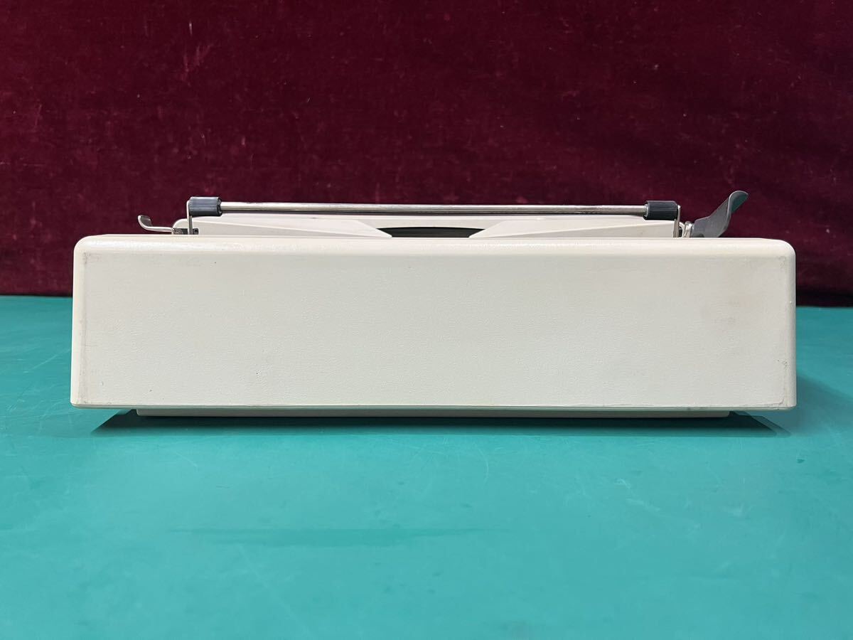 レトロ　olivetti オリベッティ タイプライター LETTERA 25 ケース付 (100s)_画像6