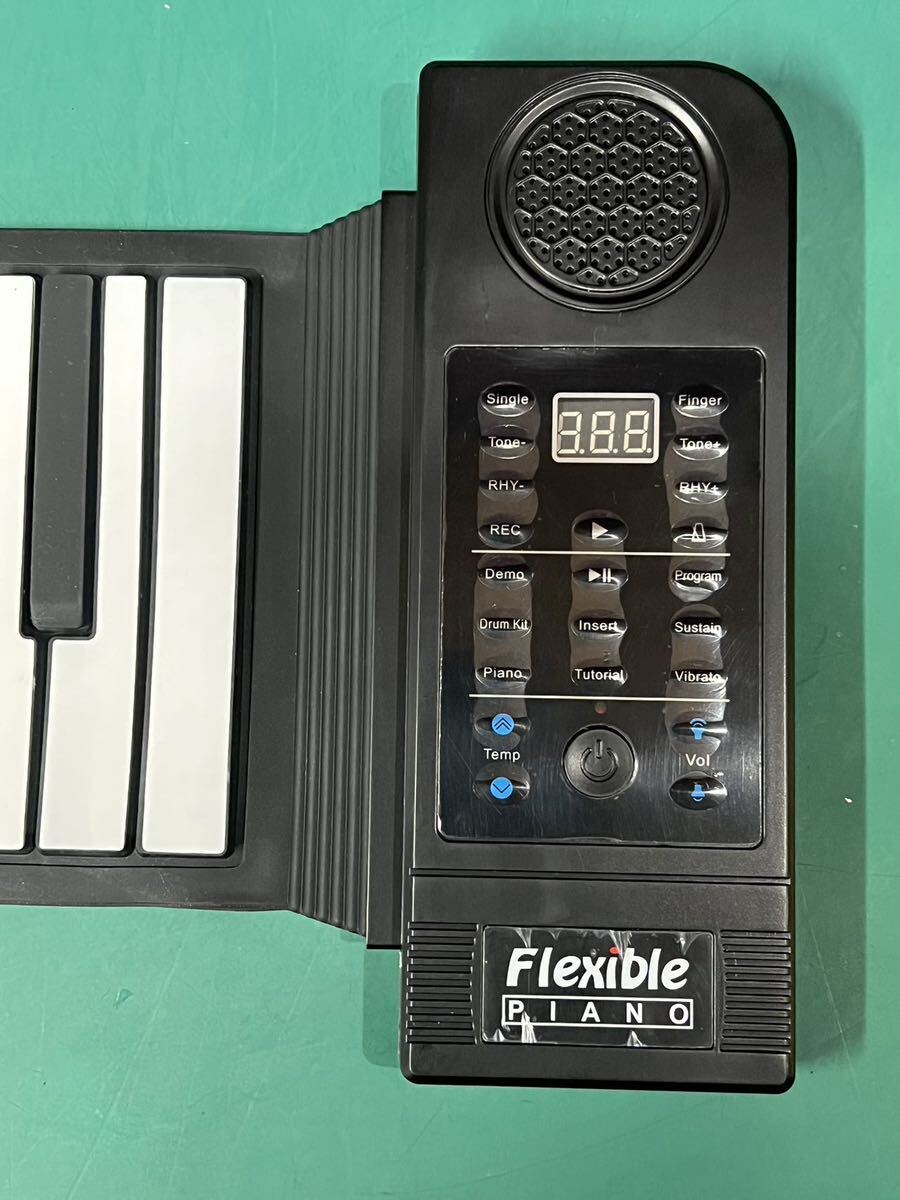 Flexible HAND ROLL PIANO 電子ピアノ 88鍵盤 電子ロールピアノ 電子キーボード 巻ける 折りたたみ 持ち運び ポータブル (80s)の画像2