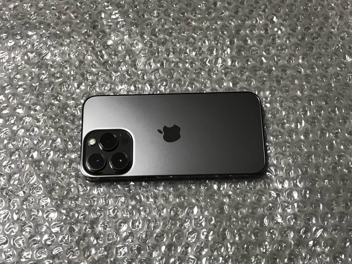 極上美品 Apple iPhone 13 Pro 128GB グラファイト MLUE3J/A 国内版SIMロックフリーの画像3