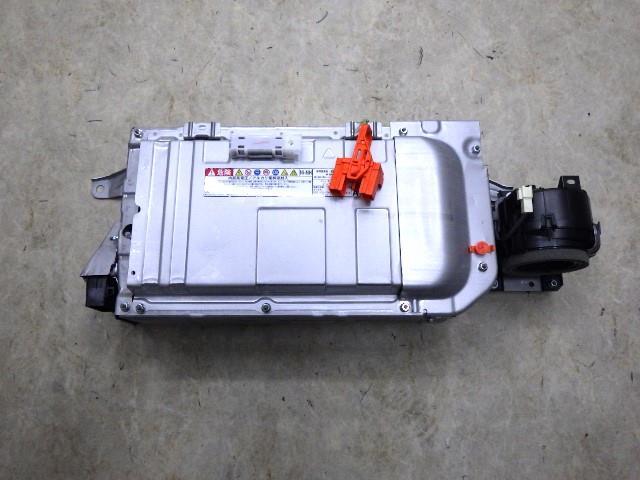 【KBT】アクア DAA-NHP10 HV・EV・FCVバッテリー 1F7 G9510-52060 の画像1
