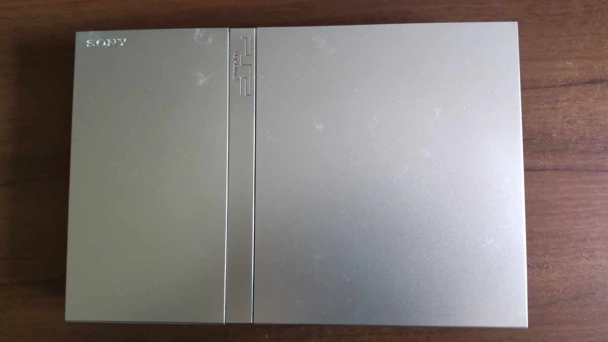 Playstation2 サテンシルバー SCPH-77000　中古　ソフト8本＋メモカ付き