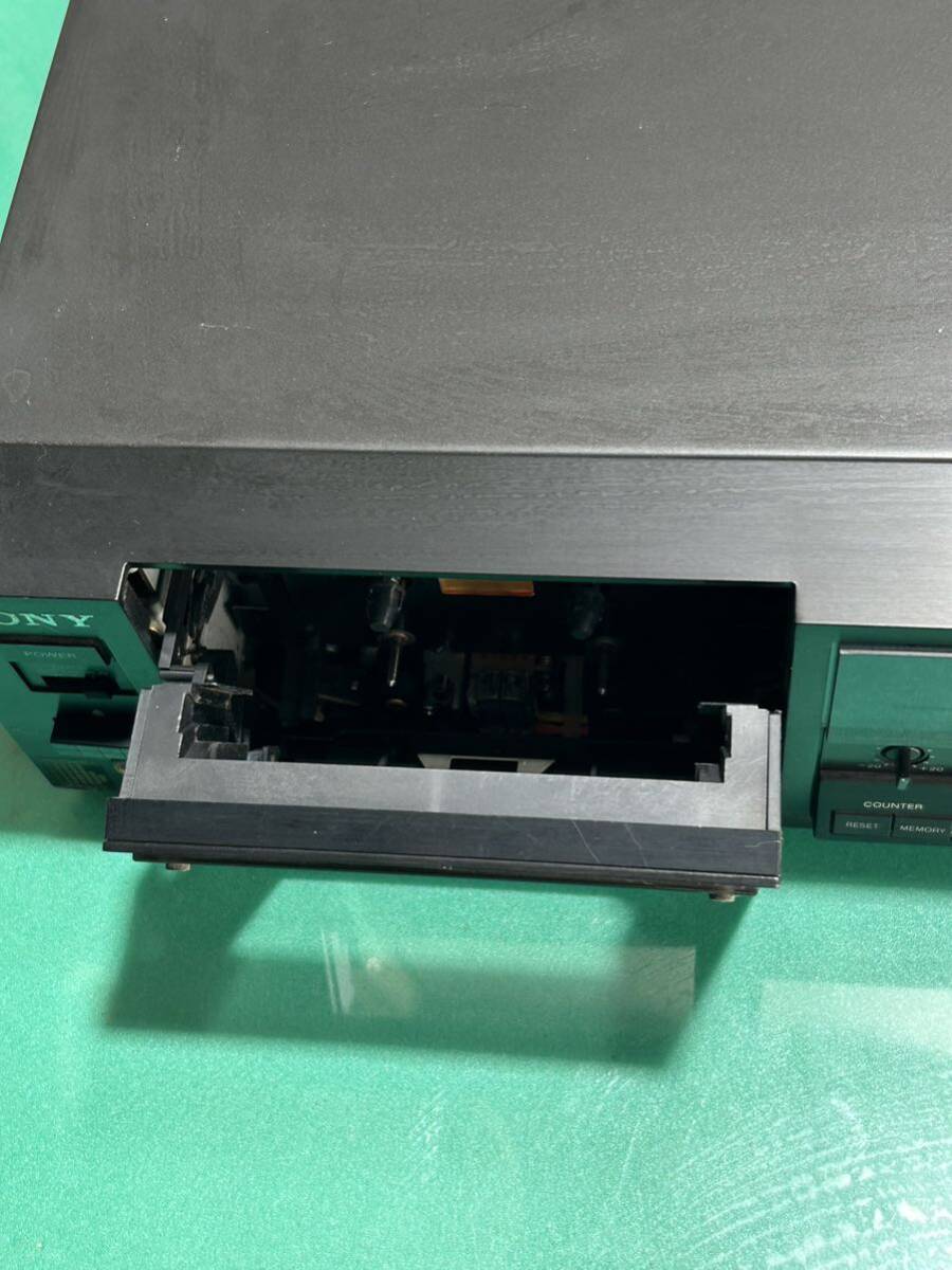 SONY TC-K555ES II  ソニーオーディオ機器 カセットデッキ通電確認済みその他動作未確認シャンクの画像4
