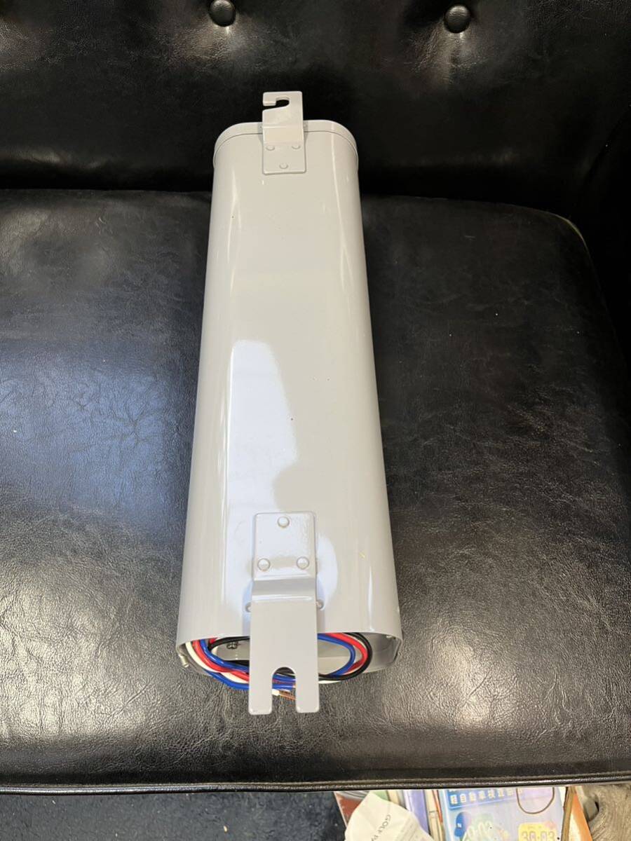 岩崎電気株式会社 M10BLP2A60 1台入 200W/50Hz/1000W/ピーク進 岩崎電気株式会社 M10BLP2A60 1台入 200W/50Hz/1000W/ピーク進