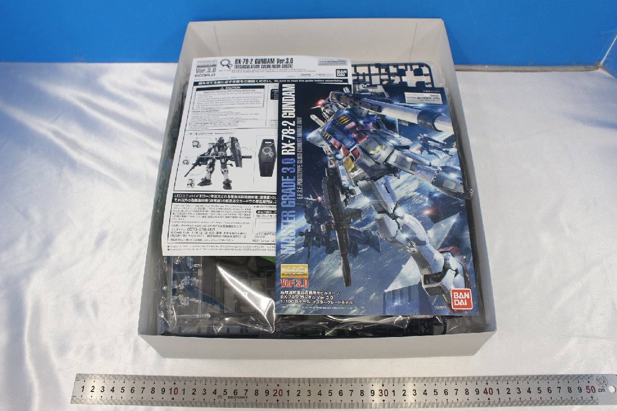 Z3512** включение в покупку не возможно **MG 1/100 RX-78-2 Gundam Ver.3.0 рециркуляция цвет / neon зеленый не собран 