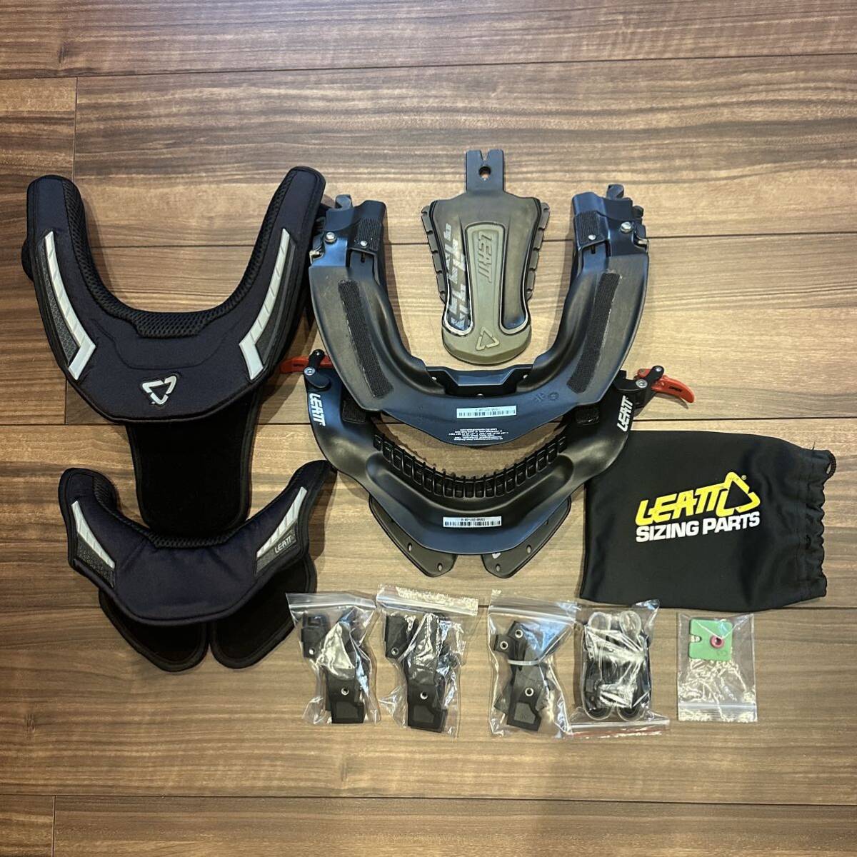 Leatt リアット GPX RACE ネックブレース Neck Brace サイズ S/M 黒 ブラック モトクロス BMX 首 保護 ネック プロテクター サイズ調整可能