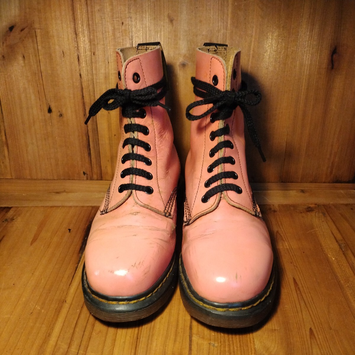 貴重 入手困難 英国製 シェリーズ Shelly's ドクターマーチン Dr.Martens 8ホールブーツ UK5 ピンク パンク ロカビリー ロックンロール _画像2