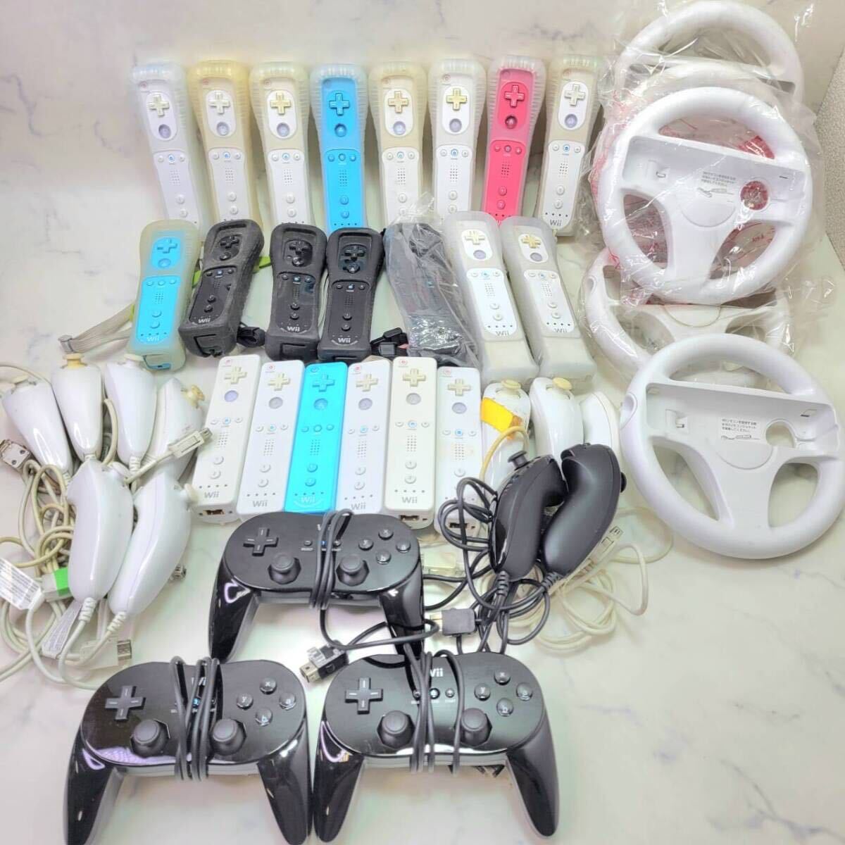 1円スタート Wii まとめ売り ソフト バランスWiiボード Wiiリモコン ヌンチャク コントローラー ACアダプタ モーションセンサー 他多数の画像3