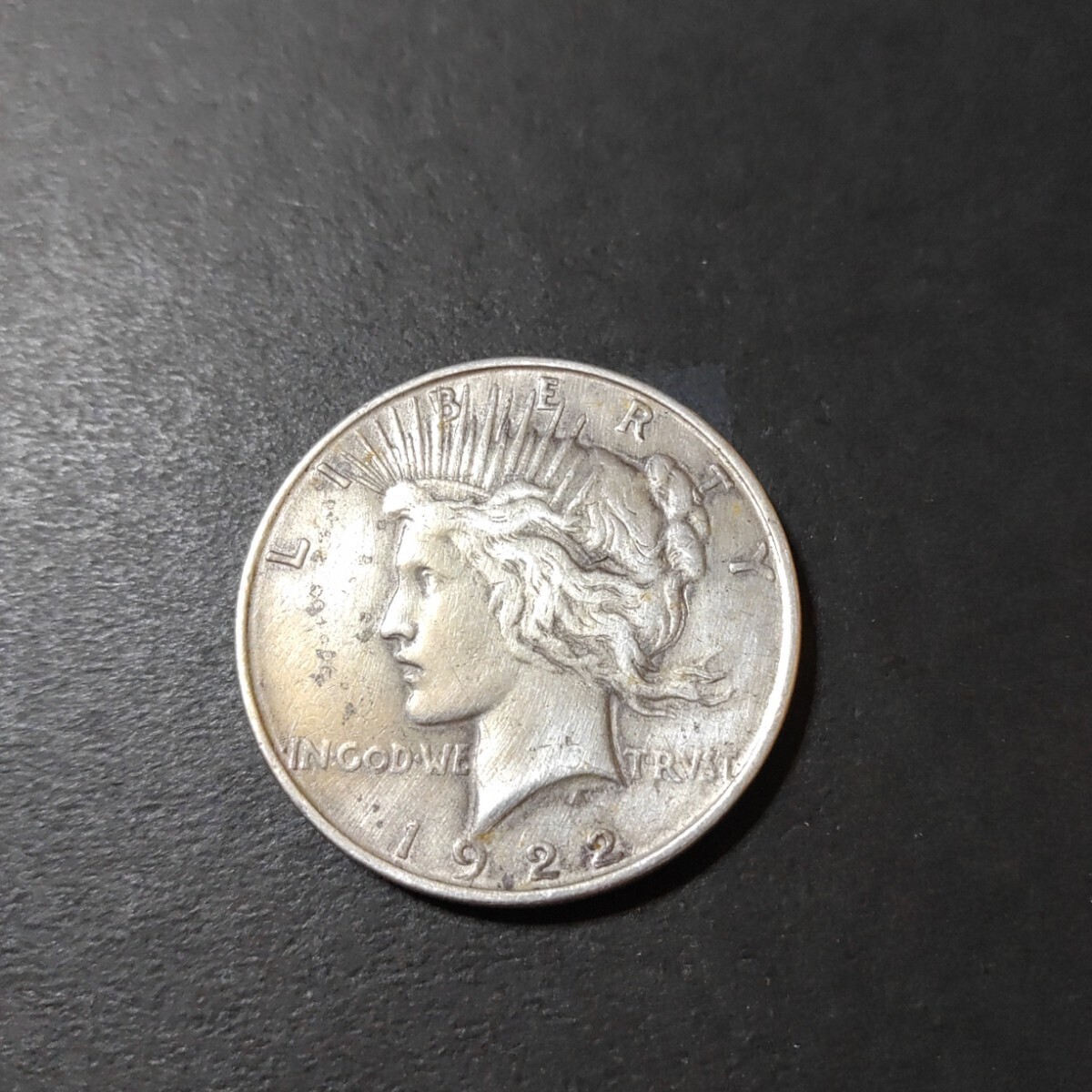 アメリカ ピース1ドル銀貨(1922)_画像2