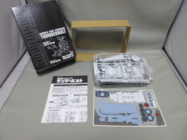 【非売品 未組立】 BANDAI 機動戦士ガンダム 1/144★サンダーボルト RB-79 BALL THUNDERBOLT ver.★の画像4