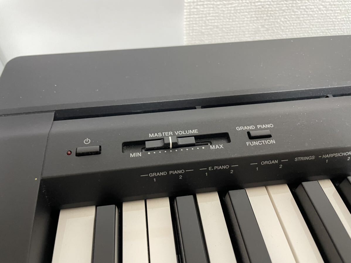 極美品　YAMAHA ヤマハ 電子ピアノ 88鍵 P-45B 2023年製　キーボード 譜面台　ペダル　取扱説明書あり　鍵盤楽器　外箱あり_画像3